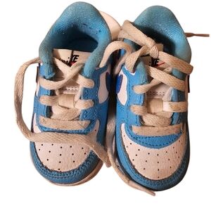 Nike Kids Sneakers in Blue and White